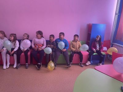 Децата от група "Калинки" на гости в Об "Христо Ботев" 1
