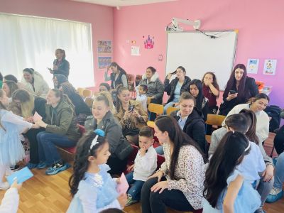 Празника на МАМА 2025г - ДГ Пролет - Дъбница