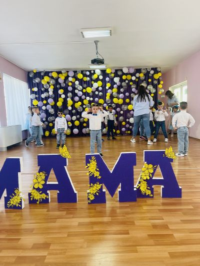 Празника на МАМА 2025г - ДГ Пролет - Дъбница