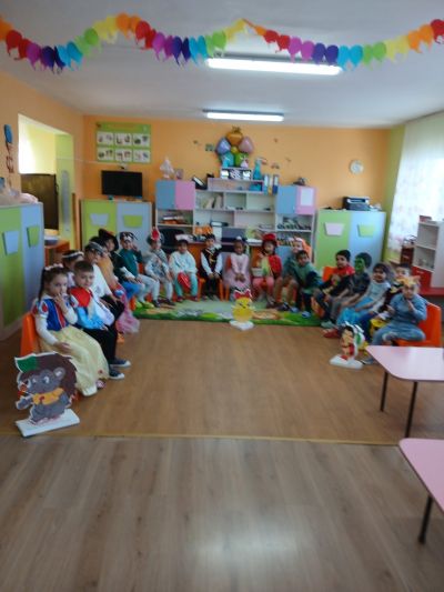 Парад на приказните герой  - ДГ Пролет - Дъбница