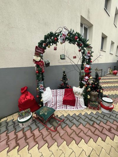 Декември почуква на вратата . - ДГ Пролет - Дъбница