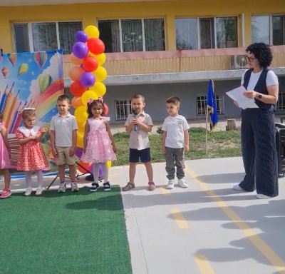 Празник за посрещане на децата . - ДГ Пролет - Дъбница