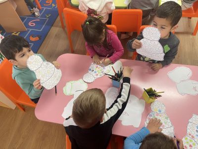Малките ръчички - ДГ Пролет - Дъбница